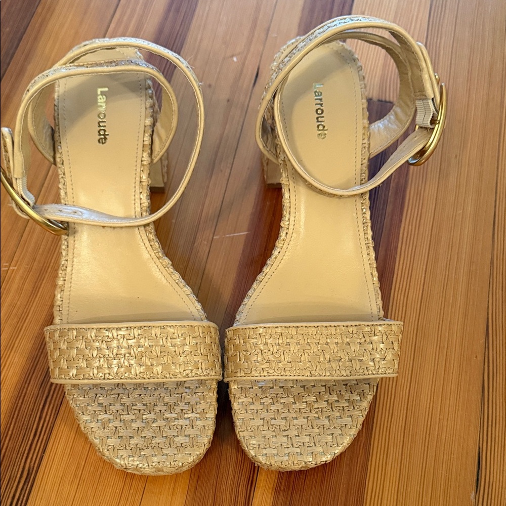 Laroude Brand New Raffia Sandel was worn once. Comfy and fun